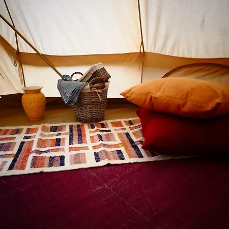 Les Croix Glamping Campismo de Luxo Baugé