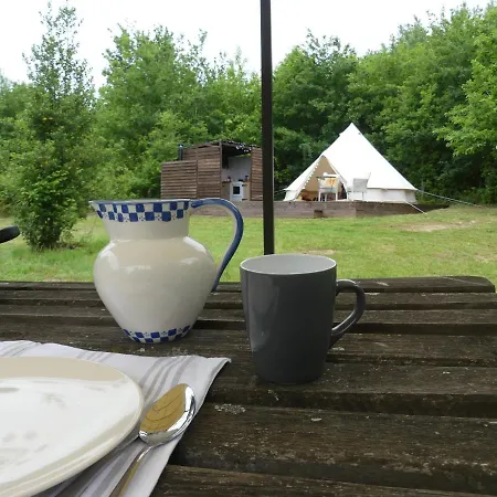 Luxury tent Les Croix Glamping *