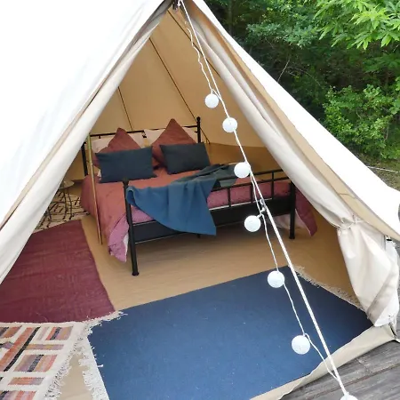 Luxury tent Les Croix Glamping *