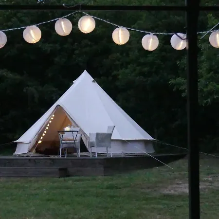 Luxury tent Les Croix Glamping *
