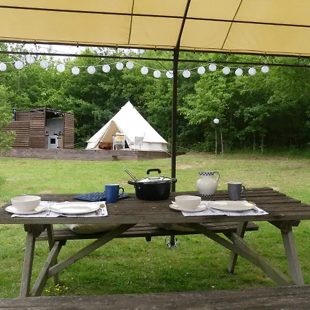 Luxury tent Les Croix Glamping *